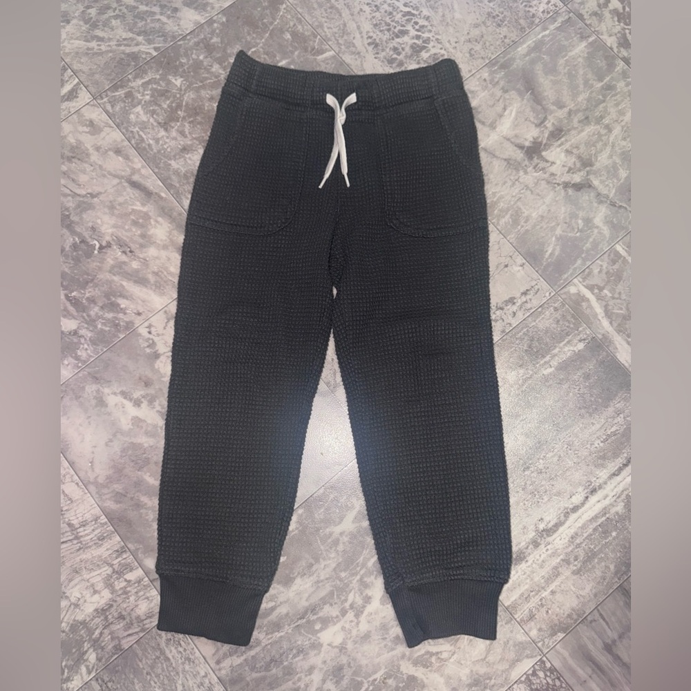 Old Navy Kids Gray Waffle Knit Jogger Sweatpants Size 4T